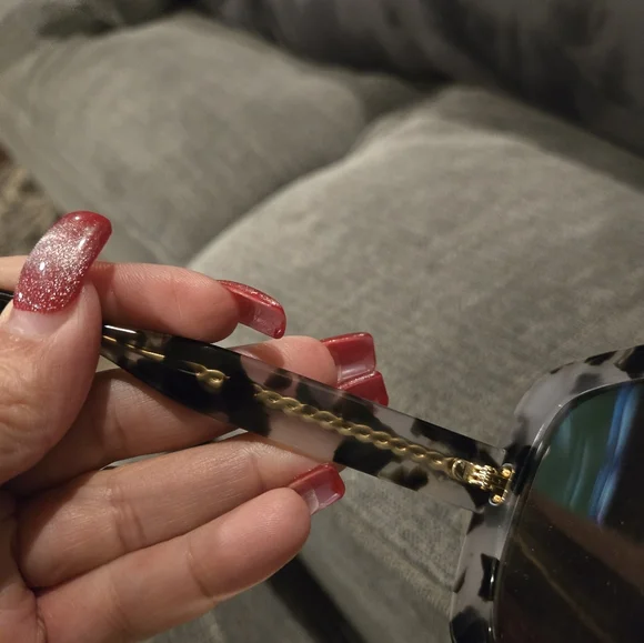 Tory Burch sunglasses - Picture 7 of 16